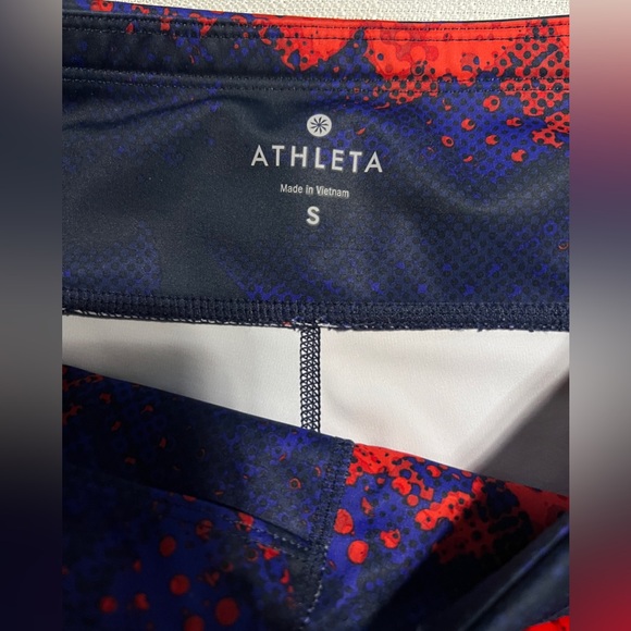 Athleta Electric Sonar Crop Leggings Size Small - Picture 2 of 8